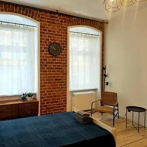 Apartament Klimatyczny apartament na Nadodrzu, Wrocław